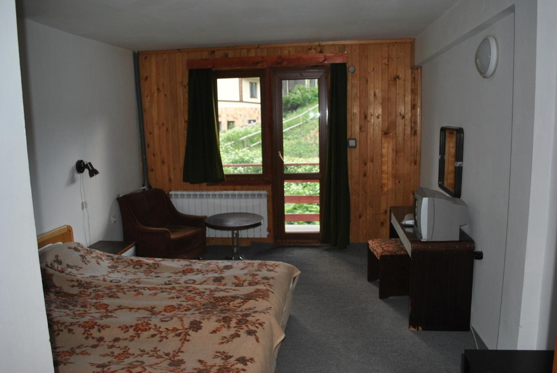 Kris Guesthouse Stoykite Экстерьер фото
