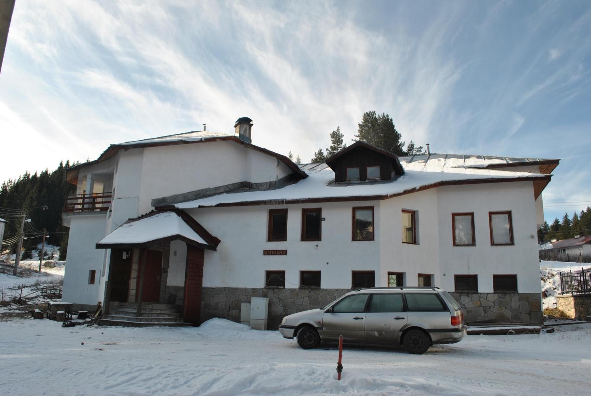 Kris Guesthouse Stoykite Экстерьер фото
