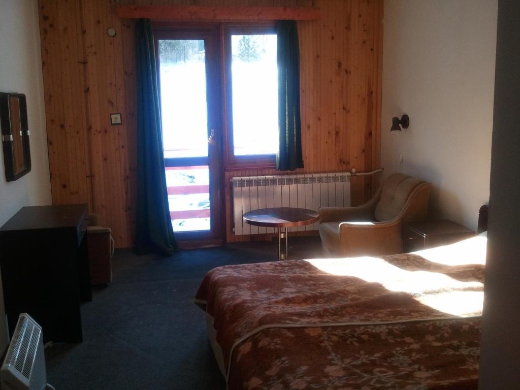 Kris Guesthouse Stoykite Экстерьер фото